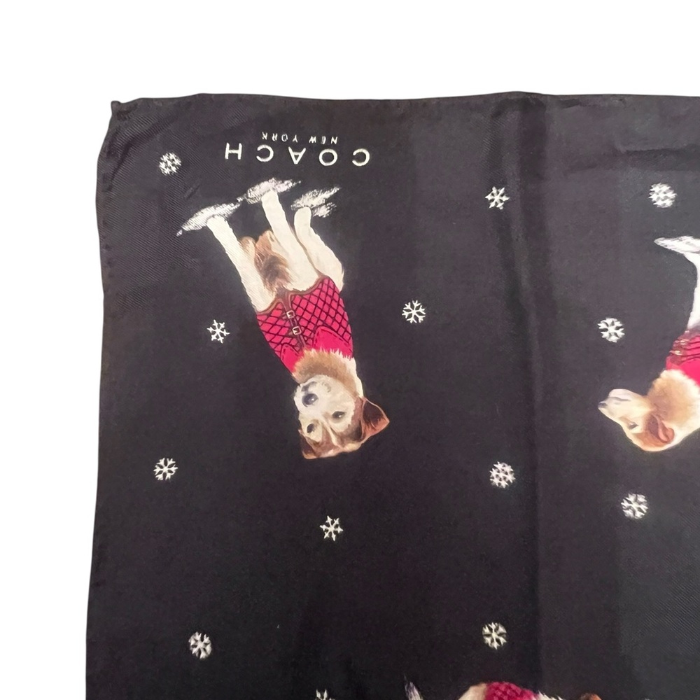 Coach silk scarf with dog winter snowflake pattern, vintage - Picture 2 of 3